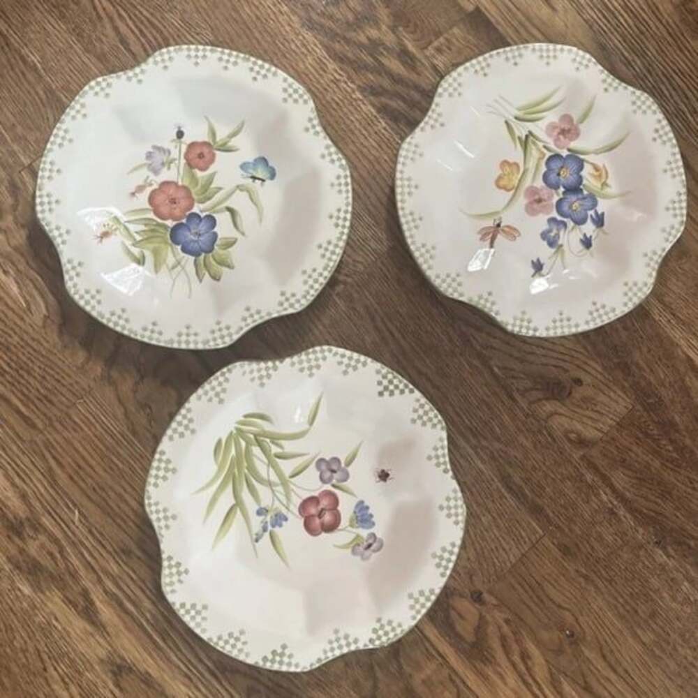 Home Interiors and Gifts Plates Flowers Insects Sage Green Trim 2003 Lot of 3